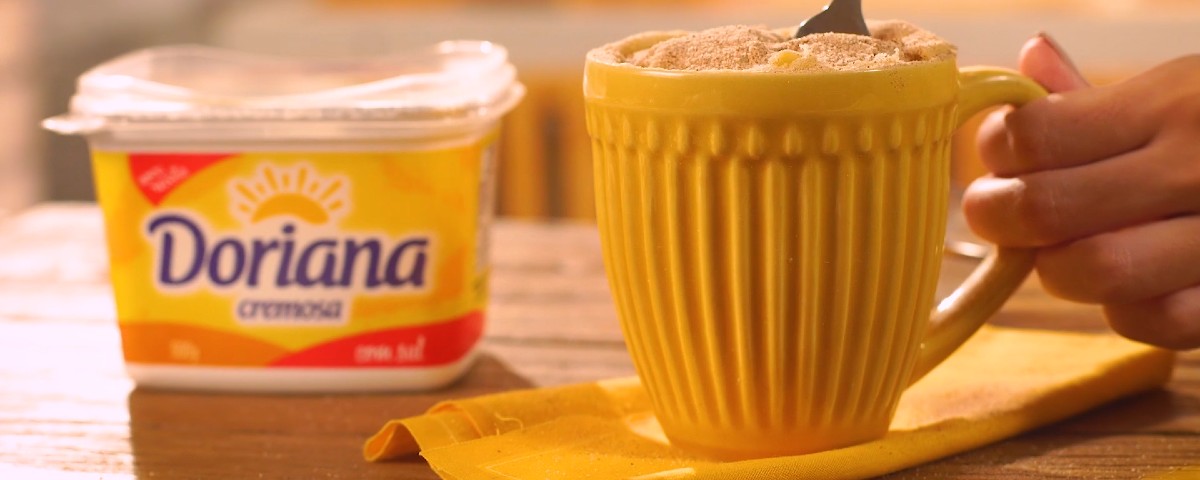 bolo-de-caneca-de-banana-1